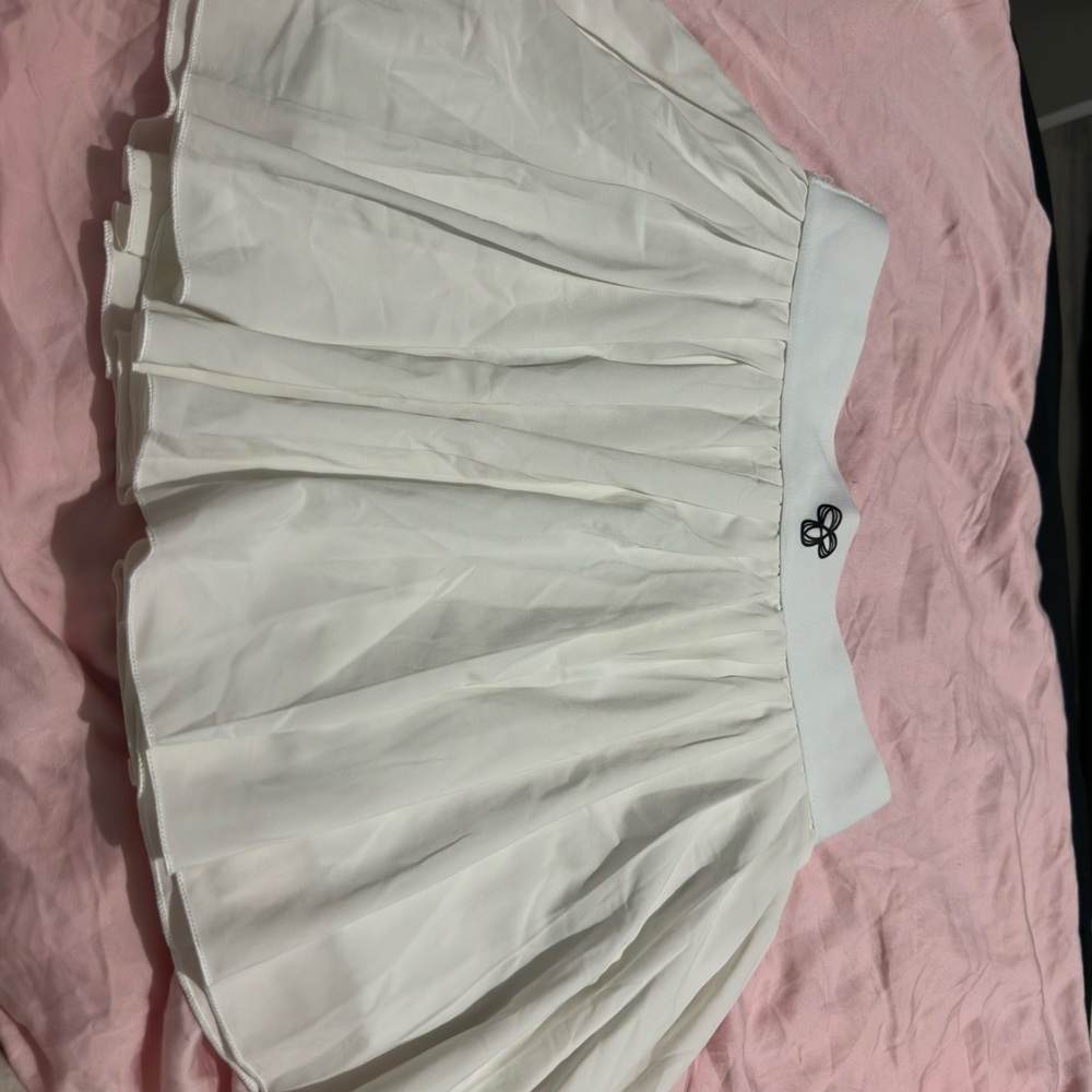Aritzia TNA Movetech™ Tennis Pro Micro Skirt - Picture 5 of 8